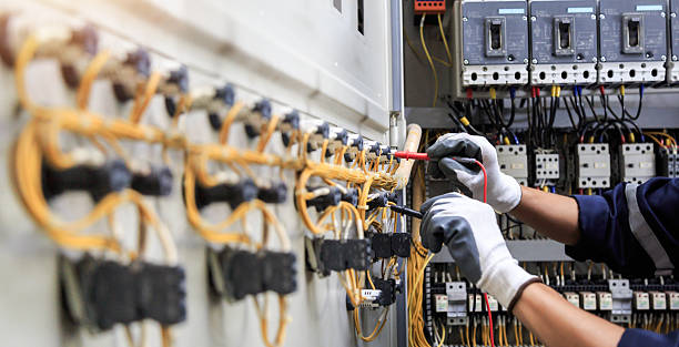 Professional Electrician technician working in Woodmere, LA
